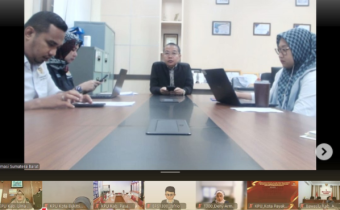 Bawaslu Kota Solok mengikuti kegiatan Bimbingan Teknis (Bimtek) Monitoring dan Evaluasi (Monev) Keterbukaan Informasi Publik Tahun 2025 yang diselenggarakan oleh Komisi Informasi Provinsi Sumatera Barat pada Senin, 14 Juli 2025.