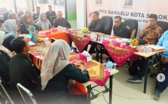 Bawaslu Kota Solok melaksanakan Rapat Dalam Kantor (RDK) Kegiatan Layanan Hukum pada Senin, 17 November 2025, bertempat di Kantor Bawaslu Kota Solok.