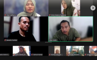 Bawaslu Provinsi Sumatera Barat bergerak cepat dengan menggelar Rapat Koordinasi daring melalui Zoom Cloud Meetings pada Sabtu malam (20/12/2025)