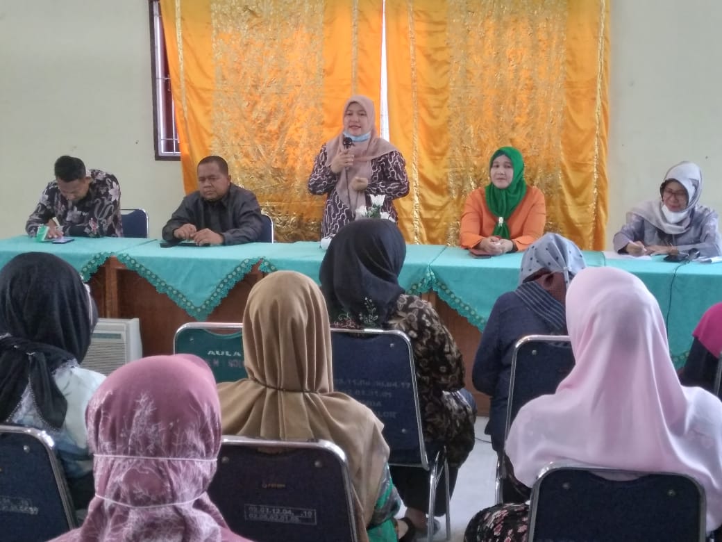 Tingkatkan Partisipatif dan Pencegahan, Bawaslu Kota Solok Berikan Sosialisasi Pengawasan Pemilu pada TP-PKK