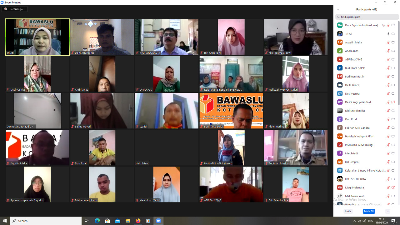 Menyusul keluarnya PKPU Nomor 5 Tahun 2020, Bawaslu Rakor bersama KPU dan seluruh jajaran penyelenggara Pemilihan serentak 2020.