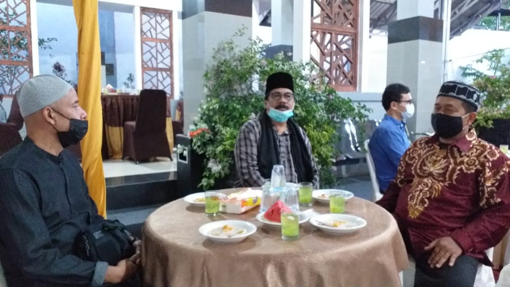 Buka Bersama di Rumah Dinas Ketua DPRD Kota Solok