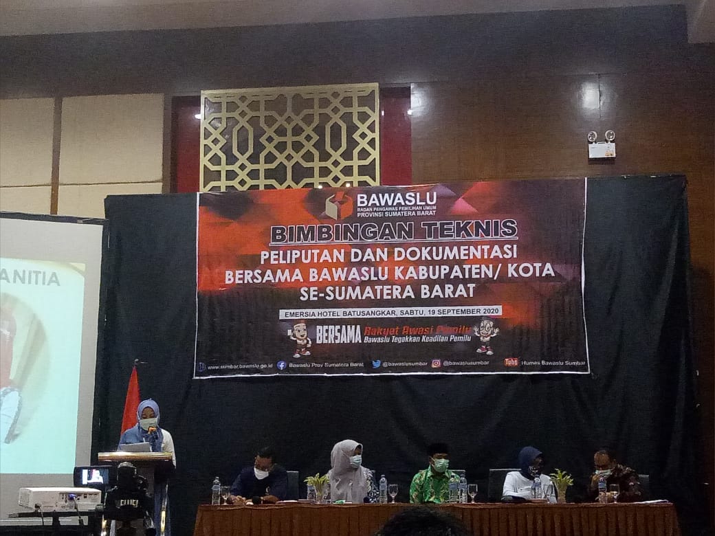 Tingkatkan Kinerja Kehumasan , Bawaslu adakan Bimtek Peliputan dan Dokumentasi bagi Bawaslu Kabupaten/Kota se-Sumbar