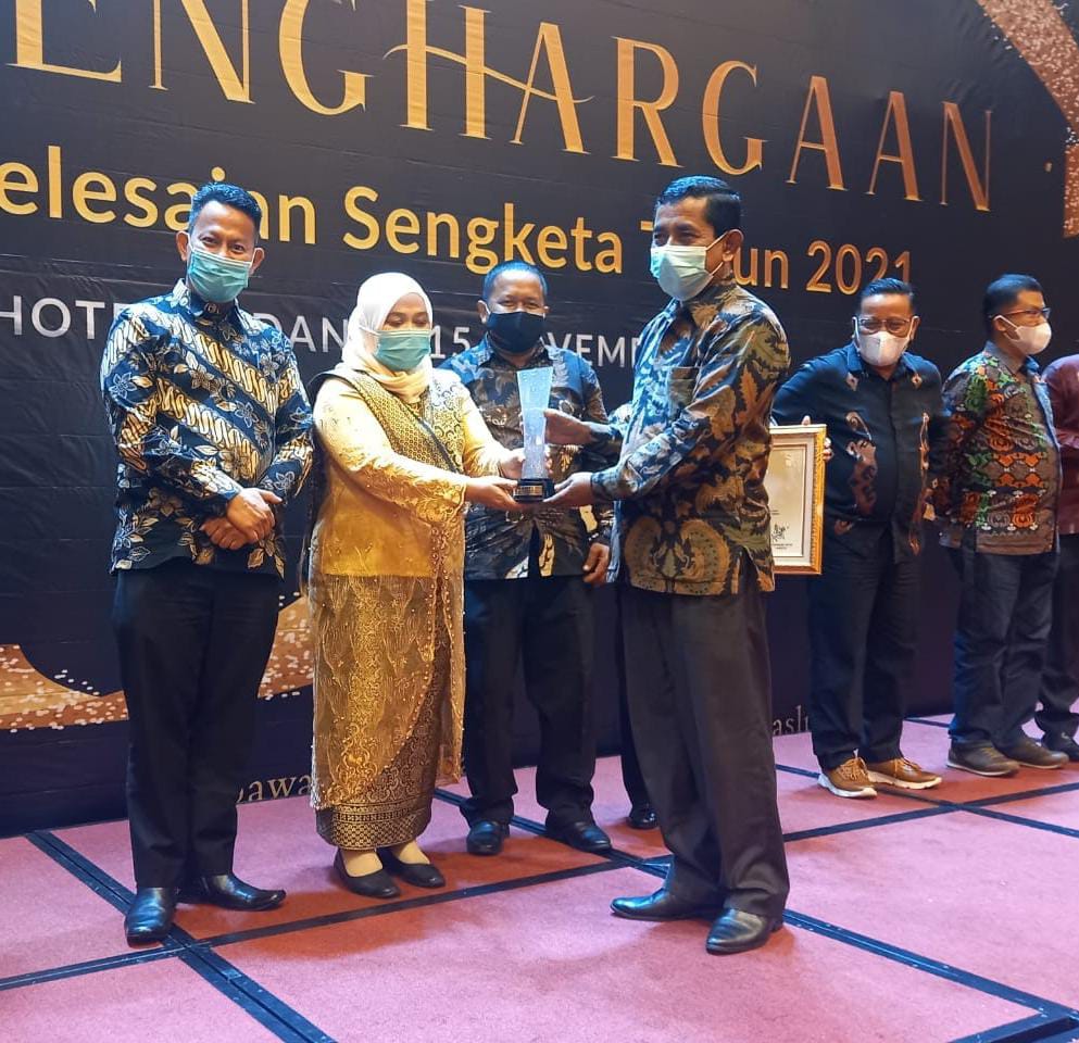 Bawaslu Kota Solok Sukses Raih Terbaik 2 Anugerah Video Tutorial Penyelesaian Sengketa Tahun 2021