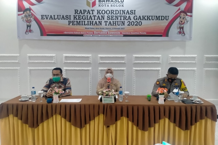 Evaluasi Untuk Tingkatkan Sinergi dan Kerjasama Sentra Gakkumdu Kota Solok