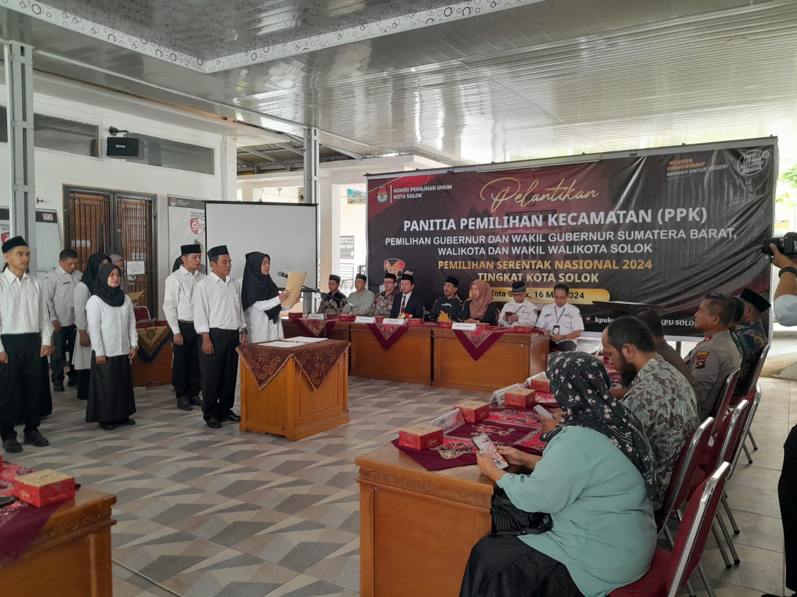 PELANTIKAN 10 ANGGOTA PPK PILKADA TAHUN 2024