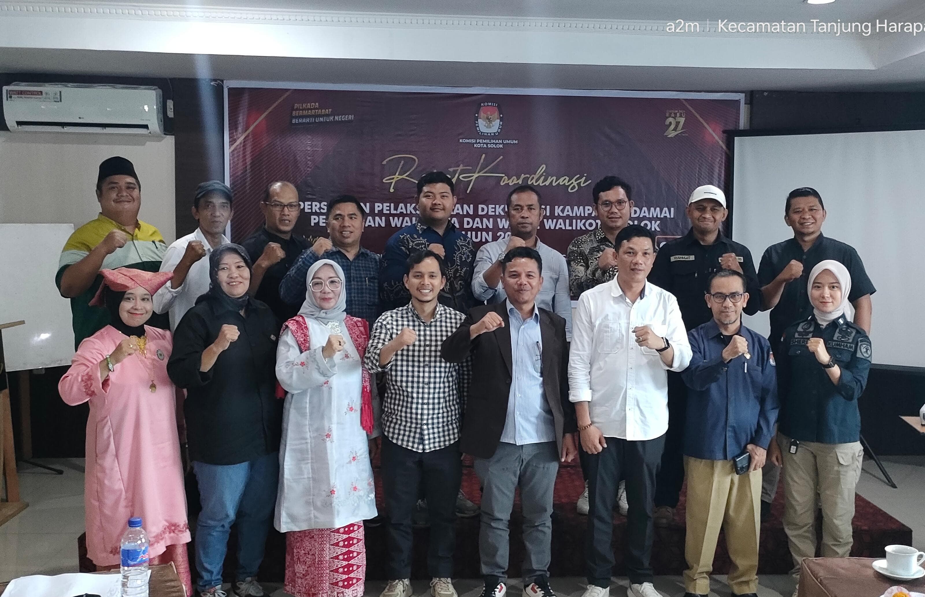 Bawaslu Kota Solok hadiri Rapat Koordinasi Persiapan Pelaksanaan Deklarasi Kampanye Damai Pilkada serentak 2014 yang digelar oleh KPU Kota Solok, Sabtu (21/09).