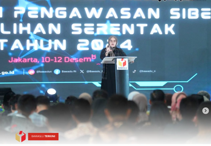 Lolly Suhentyu memberikan pengarahan dalam Rapat Koordinasi Nasional Evaluasi Pengawasan Siber Pemilihan Serentak Tahun 2024 di Jakarta. Selasa (10/12/2024).