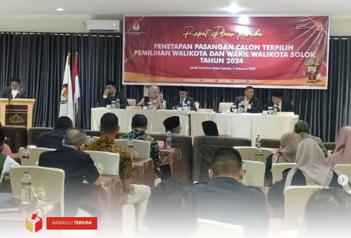 Bawaslu Kota Solok Hadiri Rapat Pleno Terbuka Penetapan Paslon Terpilih Pemilihan Walikota & Wakil Walikota Solok 2024 pada Rabu (5/2) yang digelar oleh KPU Kota Solok bertempat di Solok Premiere Hotel Syariah.