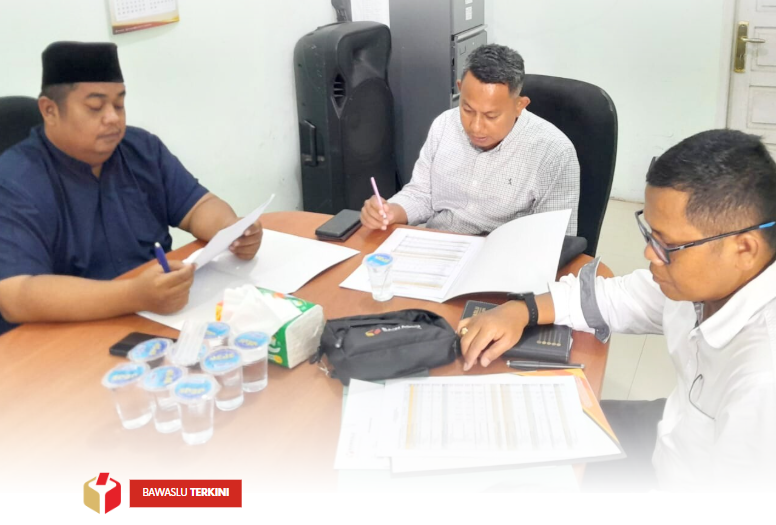 Bawaslu Kota Solok fokuskan pengawasan Pemutakhiran Data Pemilih Berkelanjutan (PPDB) usai keluar Edaran Bawaslu RI pada 12 Juni 2025, Rabu (18/06).