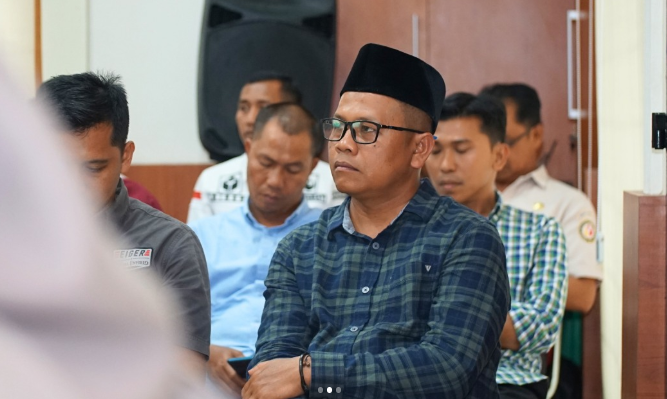 Koordinator Divisi Hukum, Pencegahan, Partisipasi Masyarakat, dan Humas – Ilham Eka Putra, beserta staf divisi pencegahan hadir dalam Rapat Dalam Kantor (RDK) bertema “Penguatan Kelembagaan Terkait Konsolidasi Data Hasil Pencegahan Tahun 2025” pada Rabu (5/11/2025) di Ruang Sidang Bawaslu Sumatera Barat.