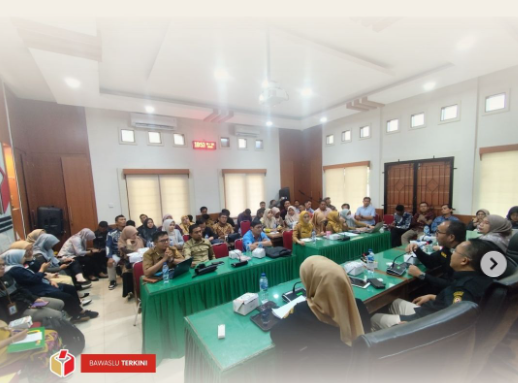 Bawaslu Kota Solok melalui Koordinator Divisi Penanganan Pelanggaran dan Penyelesaian Sengketa beserta staf menghadiri Rapat Tindak Lanjut Penanganan Pelanggaran Netralitas ASN yang digelar oleh Bawaslu Provinsi Sumatera Barat pada Selasa (30/09) di Kantor Bawaslu Provinsi Sumatera Barat.