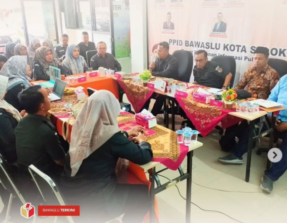 Bawaslu Kota Solok melaksanakan Rapat Dalam Kantor (RDK) Kegiatan Layanan Hukum pada Senin, 17 November 2025, bertempat di Kantor Bawaslu Kota Solok.