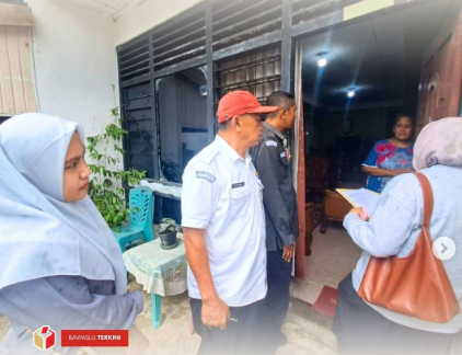 Bawaslu Kota Solok kembali melaksanakan pengawasan Coklit Terbatas (COKTAS) yang dilakukan oleh KPU Kota Solok pada Senin, 24 November 2025. 