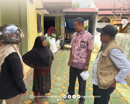 Bawaslu Kota Solok melaksanakan kegiatan Uji Petik Data Pemilih pada Kamis, 4 Desember 2025, sebagai langkah penguatan akurasi data menjelang Rapat Pleno Pemutakhiran Data Pemilih yang akan digelar oleh KPU Kota Solok pada 8 Desember 2025.