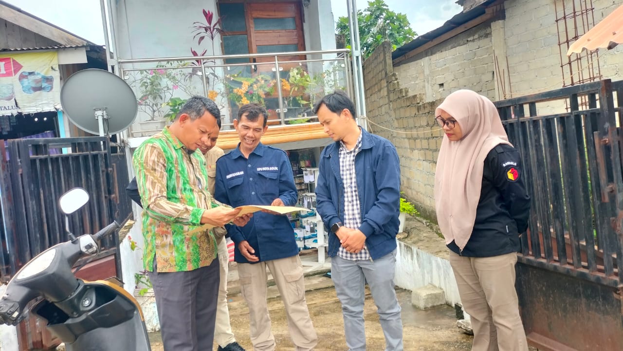 Dalam hasil pengawasan yang disampaikan melalui surat Nomor B-35/PM.00.02/K.SB-19/08/2025 tertanggal 20 Agustus 2025, Bawaslu Kota Solok memberikan saran perbaikan kedua kepada KPU Kota Solok untuk memastikan daftar pemilih yang akurat, mutakhir, dan berintegritas.