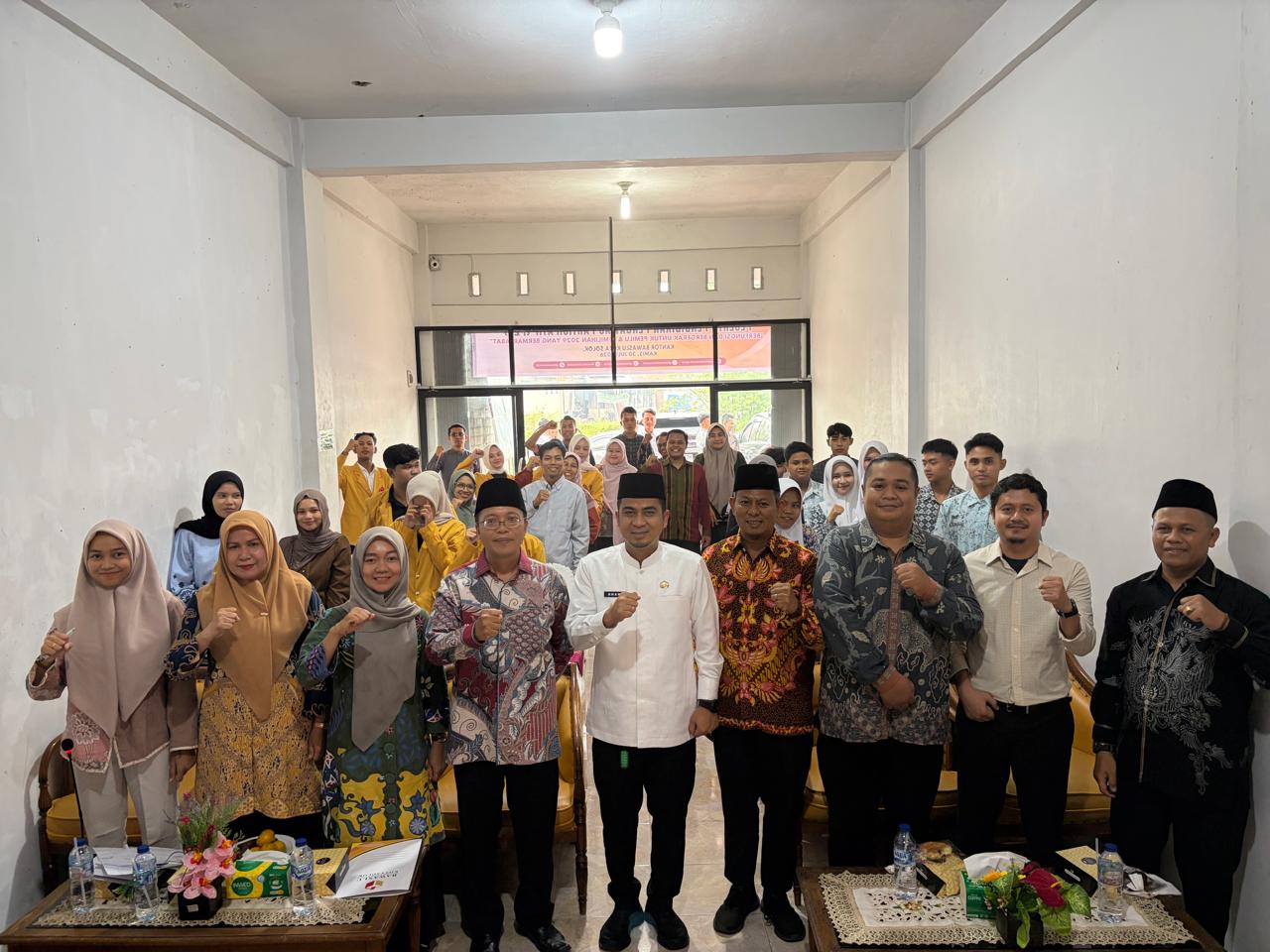 Bawaslu Kota Solok menyelenggarakan Pendidikan Pengawas Partisipatif (P2P) mengusung tema "Berfungsi dan Bergerak untuk Pemilu 2029 yang Bermartabat" di Kantor Bawaslu Kota Solok, Kamis (30/7/2026).