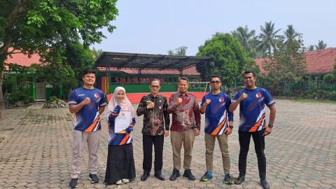 Bawaslu Kota Solok melaksanakan kunjungan dan audiensi ke SMA Negeri 2 Kota Solok dan SMK Muhammadiyah dalam rangka memperkuat pendidikan demokrasi dan pengawasan partisipatif di kalangan generasi muda pada satuan pendidikan, Kamis (8/10/26)