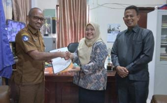 Dalam Rangka Meningkatkan Partisipatif Pemilu 2024, Bawaslu Kota Solok Tanda Tangani MoU Dengan SMK N 2 Solok