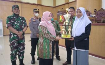 SMK N 2 Kota Solok Raih Juara 1 Cerdas Cermat Dalam Bentuk Rangking 1 Bawaslu Kota Solok Tahun 2022