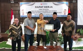 Torehan Prestasi Perdana Pasca Dipimpin Rafiqul Amin, Bawaslu Kota Solok Kembali Dinobatkan Sebagai Badan Publik Informatif