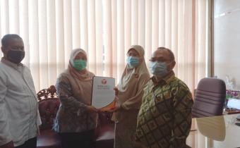 Sukses Mengawasi Pemilihan Serentak Tahun 2020, Bawaslu Kota Solok Serahkan Laporan Penggunaan Hibah