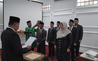 Pelantikan Anggota Panwaslu Kecamatan se-Kota Solok (25/5), Mami Hotel Solok.