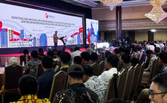 Pembukaan Rapat Evaluasi Nasional Kehumasan Bawaslu dalam penyelenggaraan Pemilu dan Persiapan Kehumasan pada tahapan Pemilihan serentak tahun 2024 di Golden Boutique Hotel, Minggu (30/6/2024)