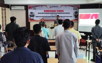Badan Pengawas Pemilihan Umum (Bawaslu) Kota Solok menggelar kegiatan bimbingan teknis terkait Pemungutan Suara Ulang (PSU) Dewan Perwakilan Daerah (DPD) Pemilu tahun 2024 di Solok Premiere Hotel Syariah, Senin-Selasa (8-9 Juli 2024).