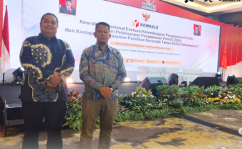 Komisioner Bawaslu Kota Solok dalam acara Rapat Koordinasi Nasional di Swissbell Hotel, Balikpapan, pada 12–15 Oktober 2024.