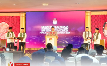 Badan Pengawas Pemilihan Umum (Bawaslu) Kota Solok melakukan pengawasan debat publik ke 2 Pasangan Calon Walikota dan Wakil Walikota Solok, Jum'at (15/11).