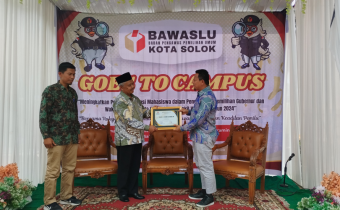 Bawaslu Kota Solok gelar Bawaslu Goes To Campus di Halaman Universitas Mahaputra Muhammad Yamin Solok, (23/11).