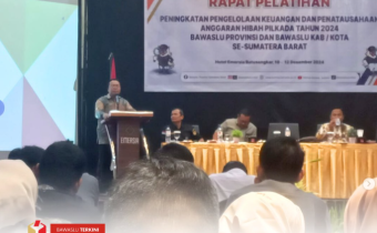 Bawaslu Kota Solok mengikuti kegiatan rapat pelatihan peningkatan pengelolaan keuangan dan penatausahaan anggaran hibah Pilkada Tahun 2024 yang digelar oleh BAwaslu Provinsi Sumatera Barat di Hotel Emersia, Batusangkar, (10-12/12/2024).