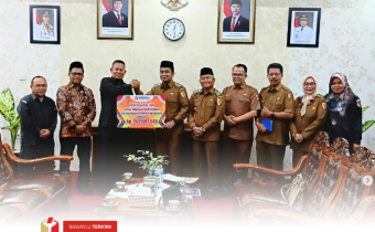 Badan Pengawas Pemilihan Umum (Bawaslu) Kota Solok secara resmi mengembalikan sisa anggaran hibah Pemilihan Serentak Kota Solok Tahun 2024 kepada Pemerintah Daerah Kota Solok.