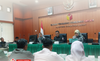 Bawaslu Kota Solok menghadiri kegiatan Rapat di Kantor (RDK) Evaluasi Pelaksanaan Produk Hukum yang digelar Bawaslu Provinsi Sumatera Barat bersama Bawaslu Kabupaten/Kota se-Sumatera Barat pada Senin, 29 September 2025 di Kantor Bawaslu Sumbar, Kota Padang.