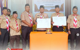 Bawaslu Kota Solok dan Kwarcab 0310 Kota Solok Teken MoU Penguatan Pengawasan Partisipatif Masyarakat, Selasa (11/11/2025) di Kantor Bawaslu Kota Solok.