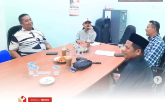 Bawaslu Kota Solok menerima kunjungan supervisi dan monitoring dari Bawaslu Provinsi Sumatera Barat pada Kamis, 8 Mei 2025.