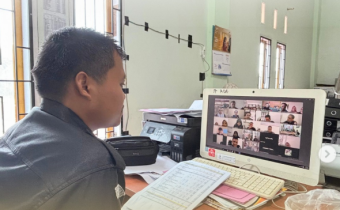 Bawaslu Kota Solok mengikuti rapat daring bersama jajaran Perencana Bawaslu Provinsi Sumatera Barat serta seluruh Perencana Bawaslu Kabupaten/Kota se-Sumatera Barat pada Selasa (22/07).