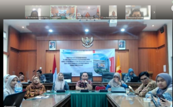 Bawaslu Kota Solok mengikuti Rapat Koordinasi Pengelolaan Sasaran Kinerja Pegawai (SKP) dan Tunjangan Kinerja yang diselenggarakan oleh Sekretariat Bawaslu Provinsi Sumatera Barat secara daring melalui Zoom Meeting, Kamis (9/7/2026).