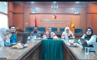 Bawaslu Kota Solok mengikuti kegiatan Zoom Meeting yang diselenggarakan oleh Bawaslu Provinsi Sumatera Barat pada Kamis (8/10/2026).