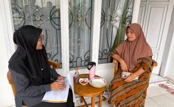 Bawaslu Kota Solok melakukan pengumpulan data melalui pengisian kuesioner uji petik secara faktual di lapangan dengan metode yang telah ditetapkan oleh Bawaslu RI, yakni List to People dan People to List, Senin (12/10/2026).